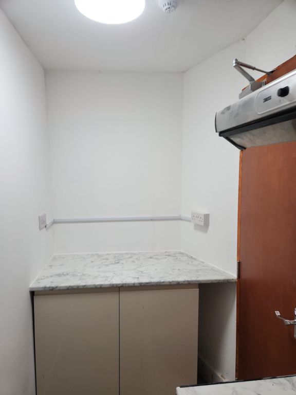 Property photo 3 of 9 Gallery