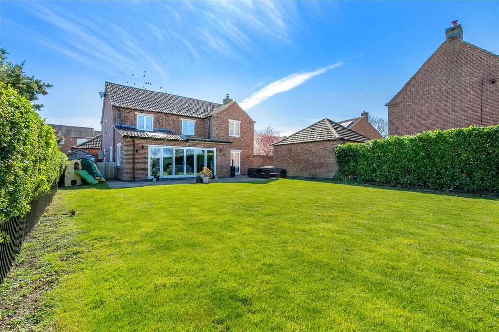 Property photo 3 of 18 Picture No. 05