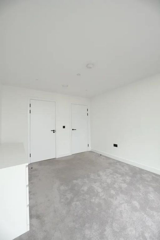 Property photo 3 of 6 B3474F0Dd197B0Cf5E3476Ec3A86Bf31d671606d.Png