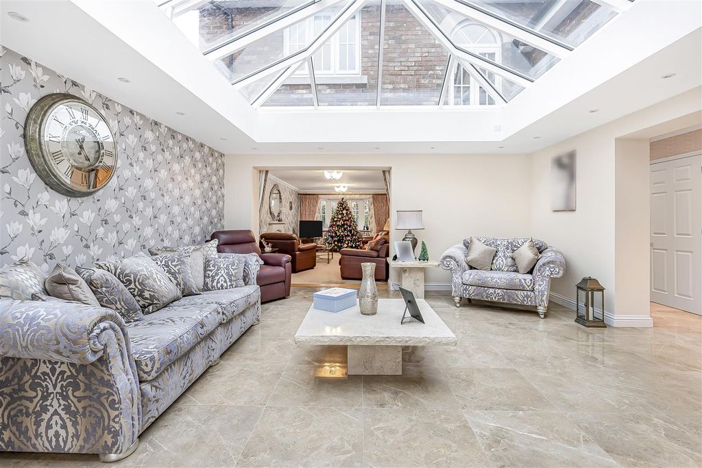 Property photo 3 of 34 128_69028.Jpg