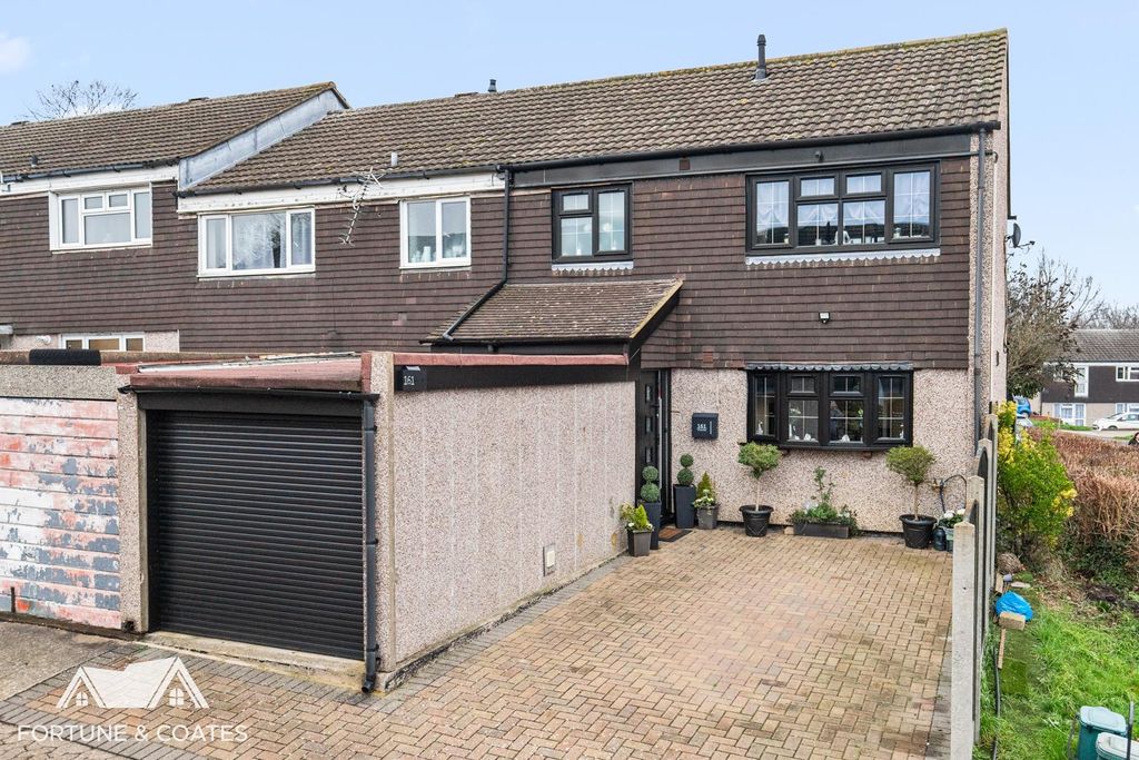 Property photo 1 of 28 Tithelands_2.Jpg