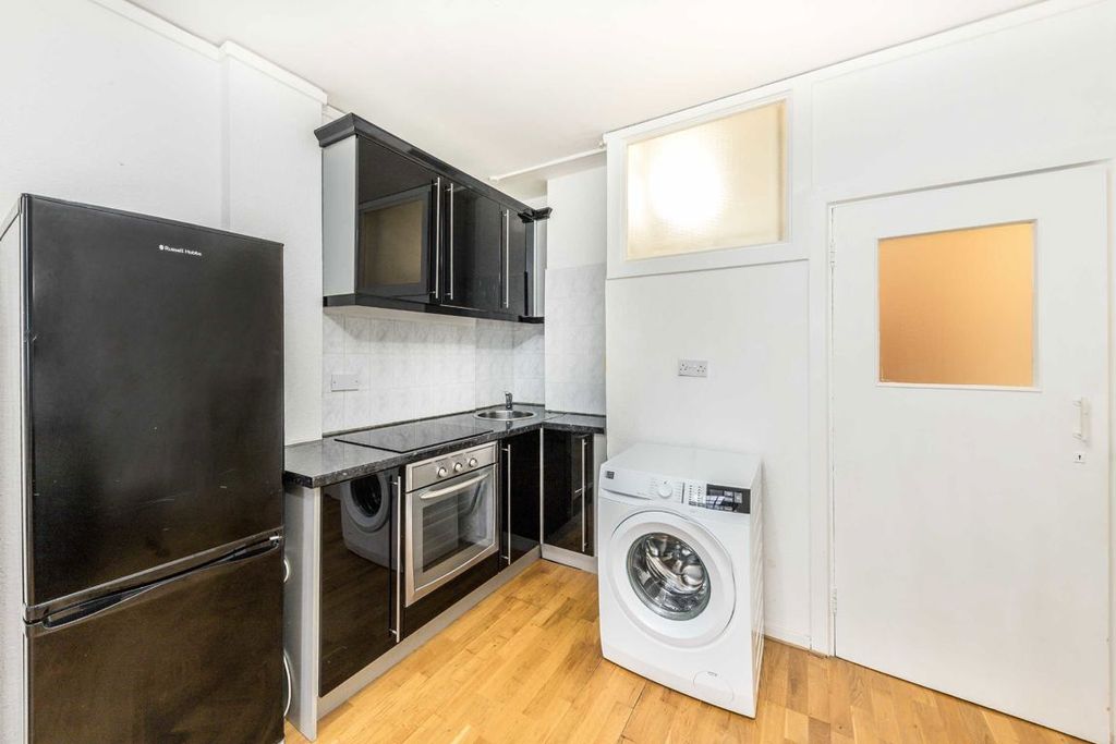 Property photo 3 of 3