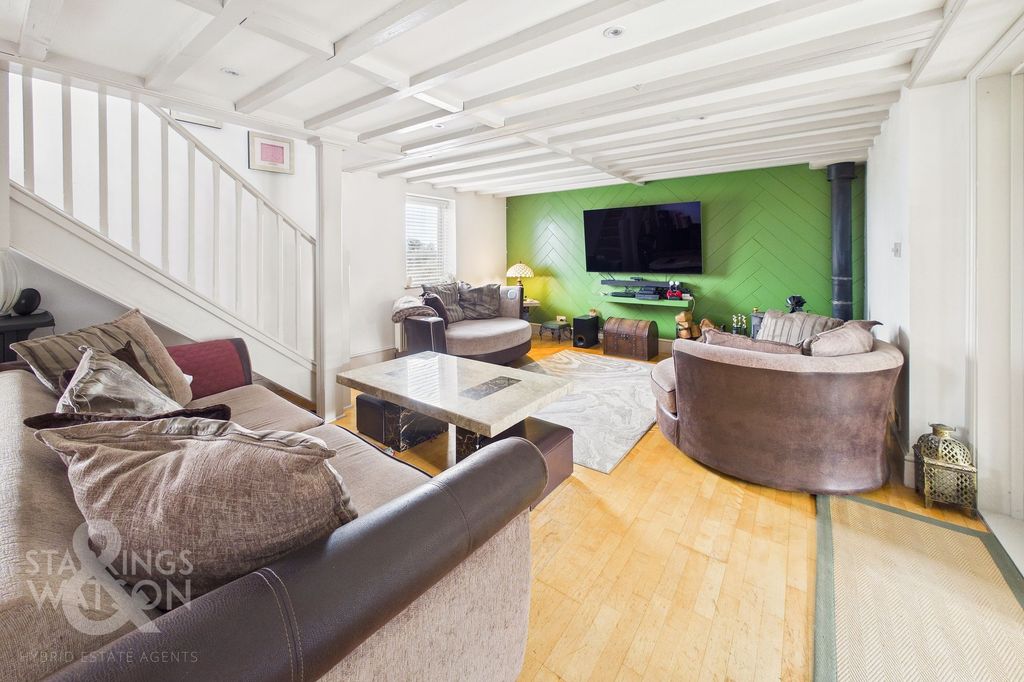 Property photo 3 of 47