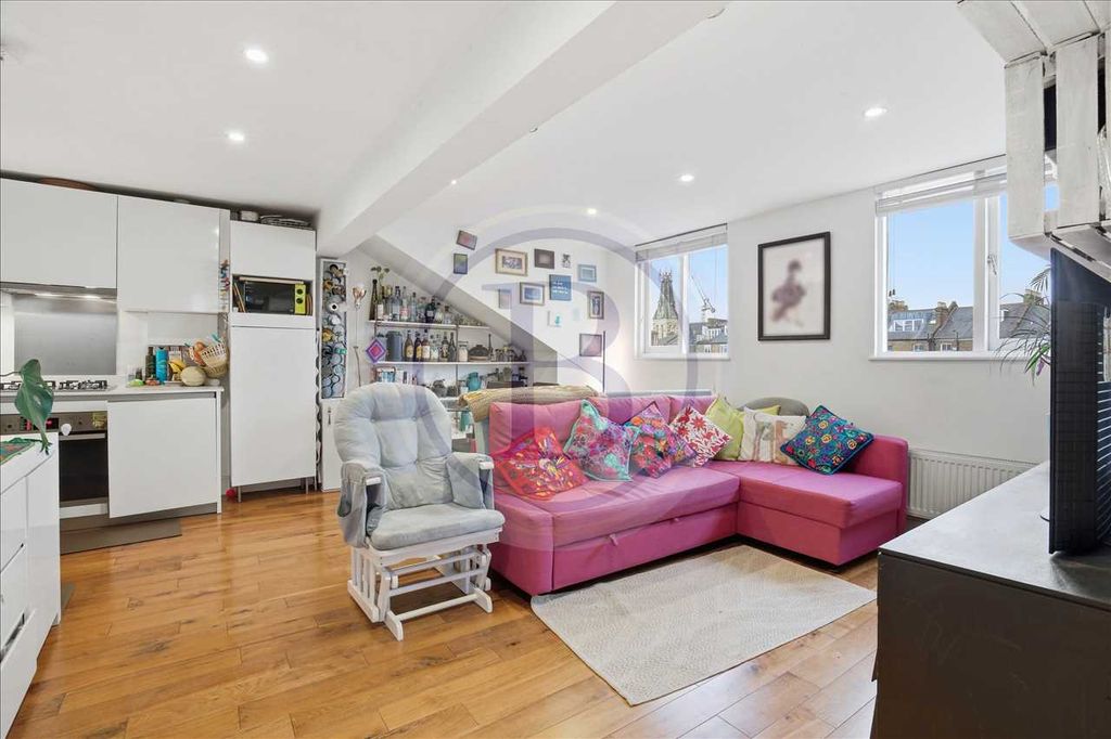 Property photo 1 of 16 Main Picture