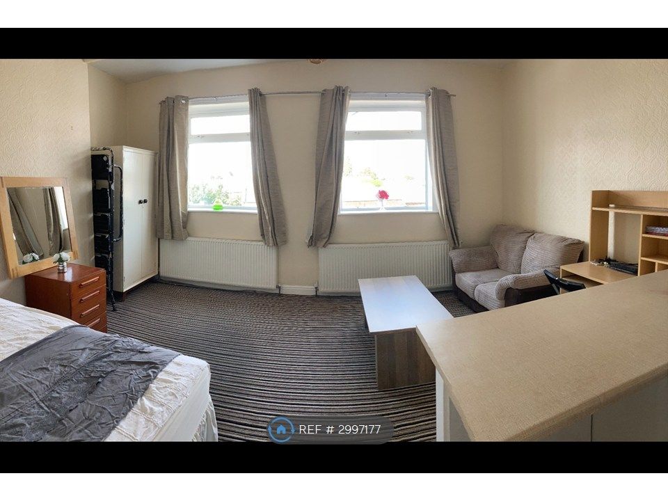 Property photo 3 of 4