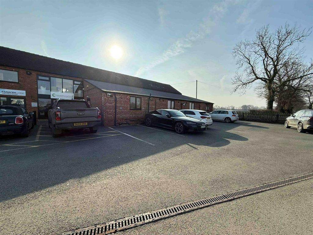 Property photo 2 of 9 10.Jpg