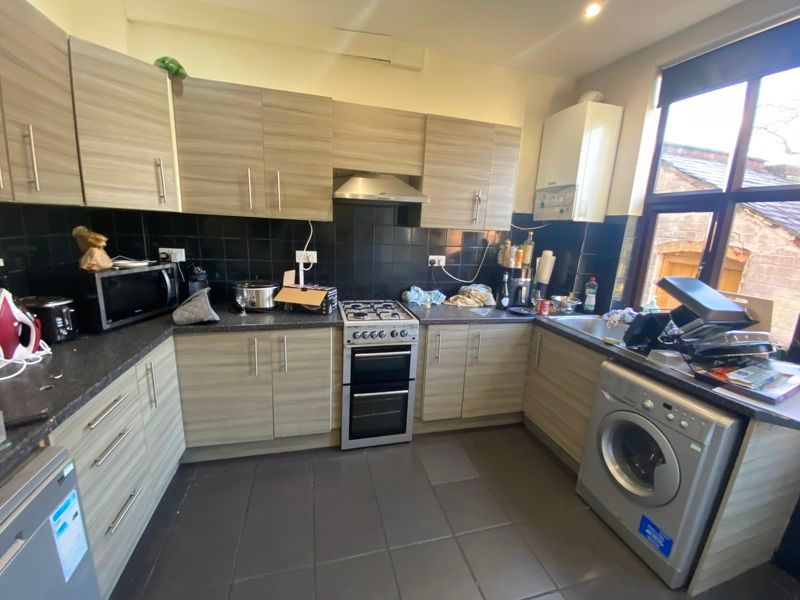 Property photo 2 of 7 Photo 3