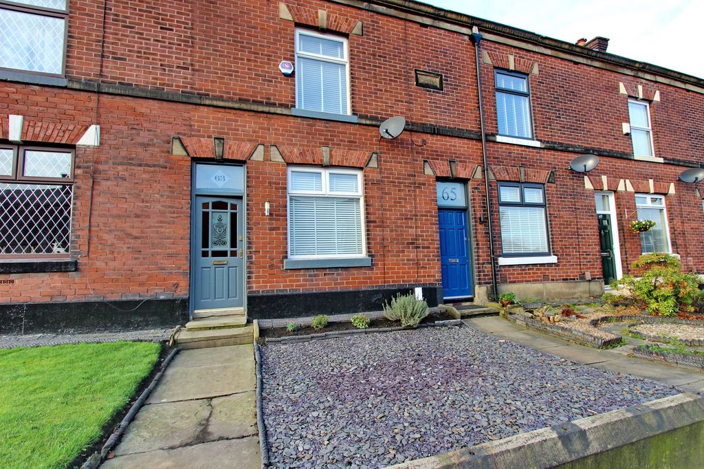 Property photo 1 of 16 Front