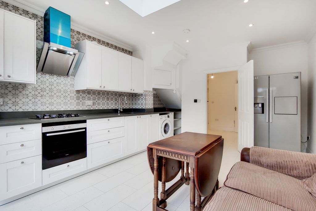 Property photo 1 of 14 Kitchen