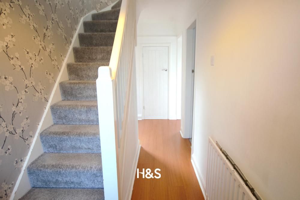 Property photo 3 of 14 244 Church Road - Landing.Jpg