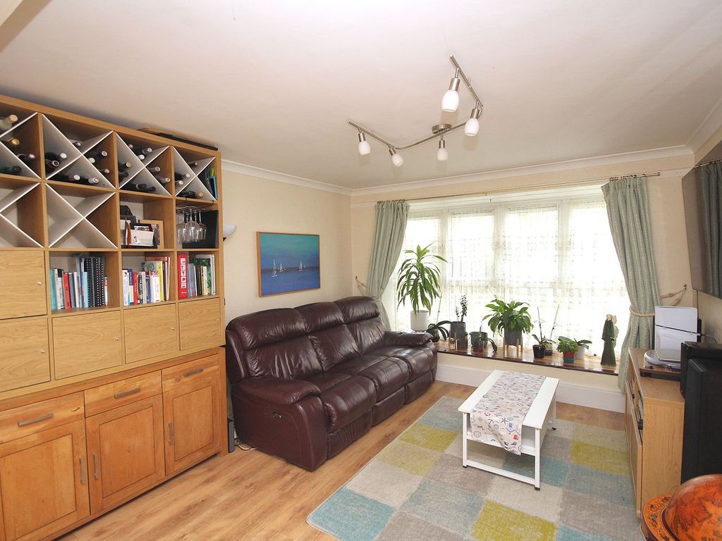 Property photo 2 of 22