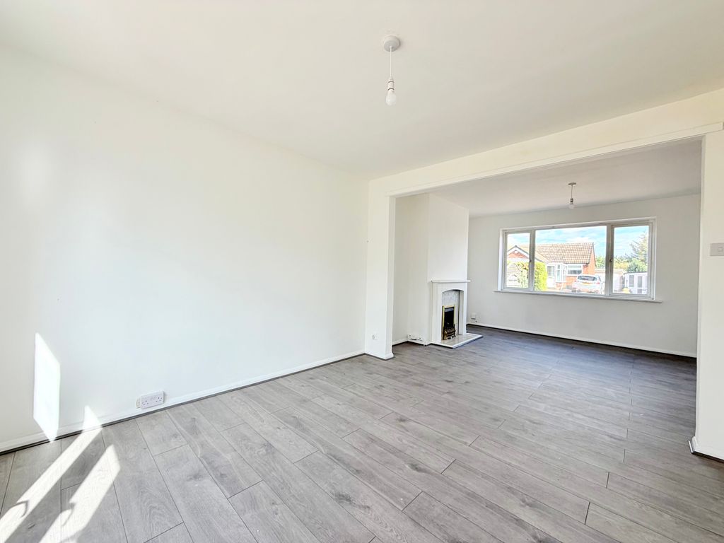 Property photo 2 of 16 Image