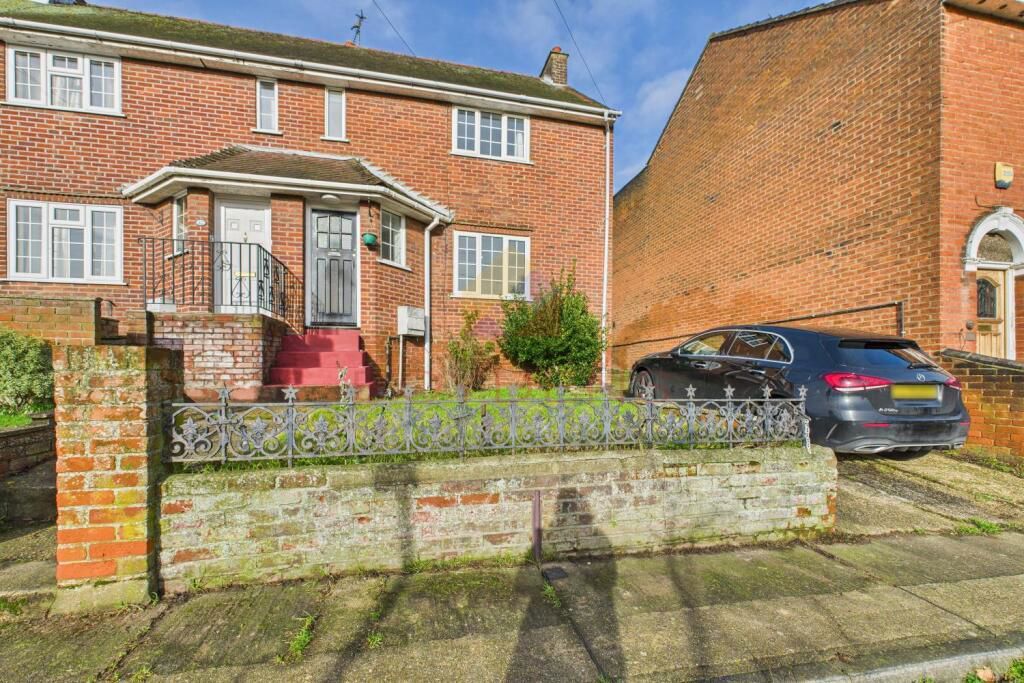 Property photo 2 of 14
