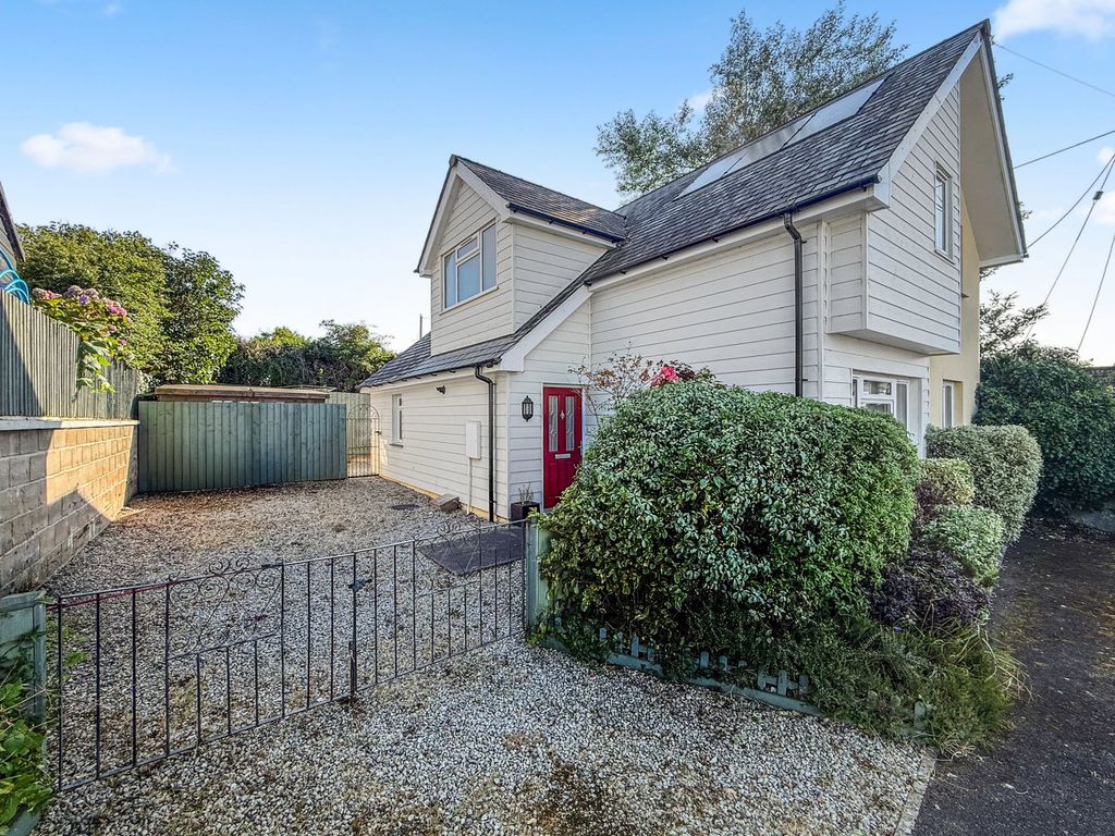 Property photo 1 of 25