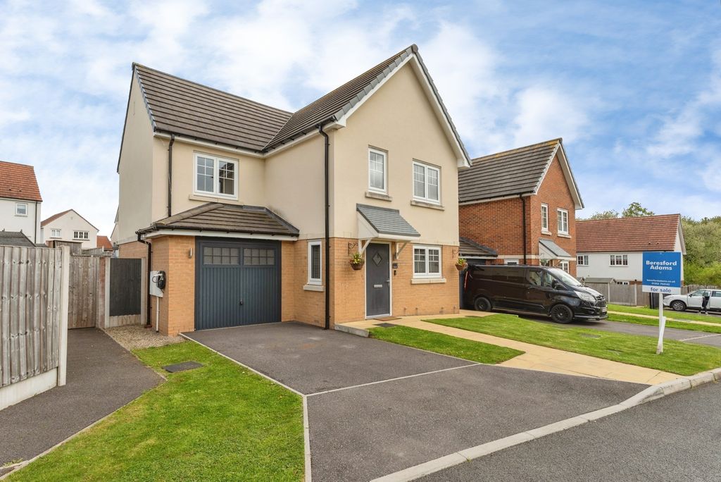 Property photo 1 of 29 Pbox-Img.Jpg