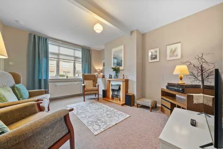 Property photo 2 of 23