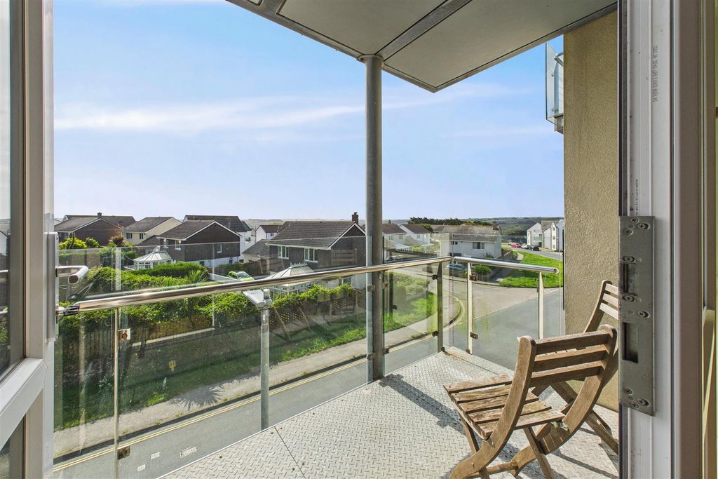 Property photo 2 of 12 Balcony.Jpg