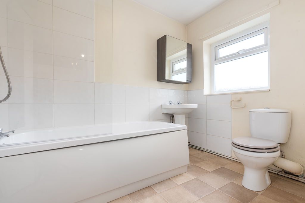 Property photo 3 of 13 Mona Beg