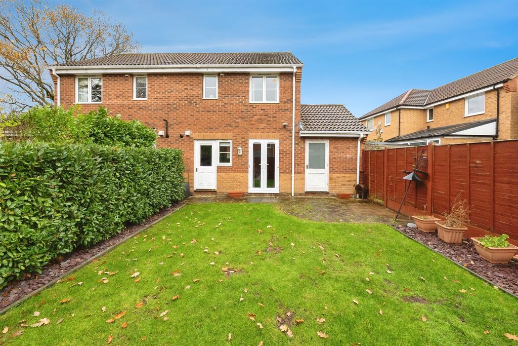 Property photo 2 of 17