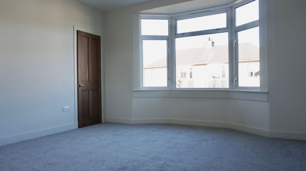 Property photo 2 of 10 Picture No. 04
