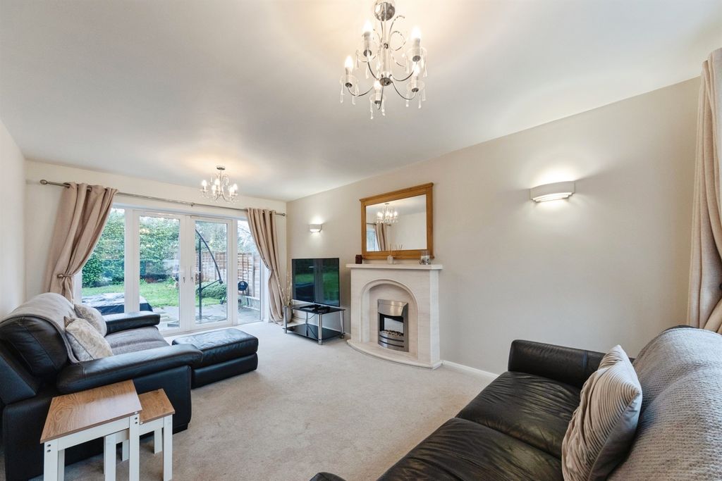 Property photo 2 of 24