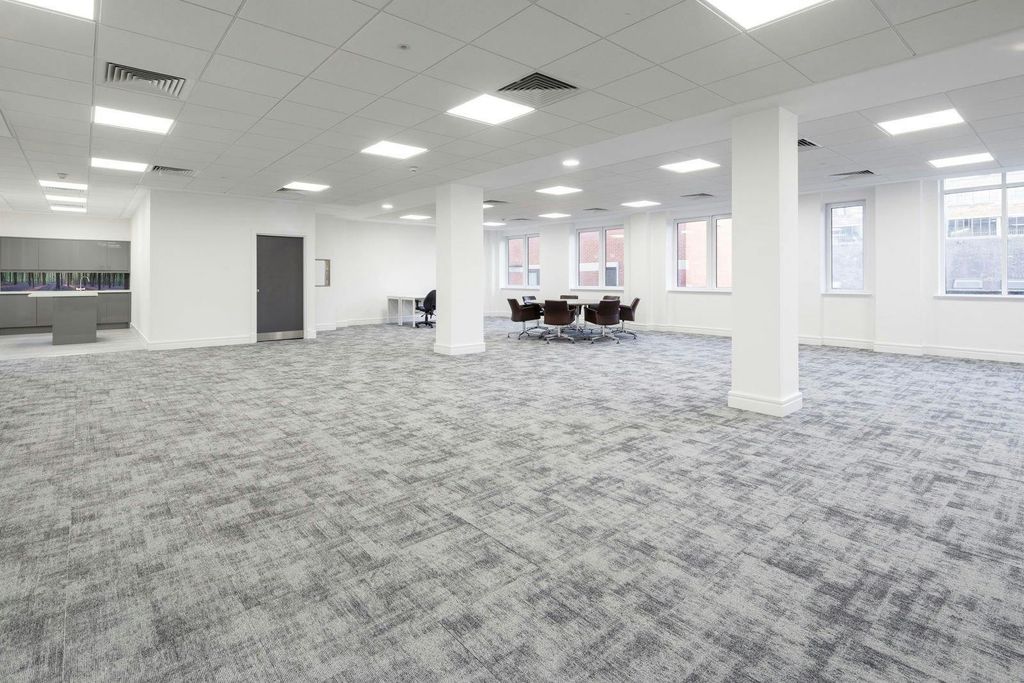 Property photo 3 of 7 E999E17A110A462Eb6633Adf94140E26_Photo_3_Large.Jpg