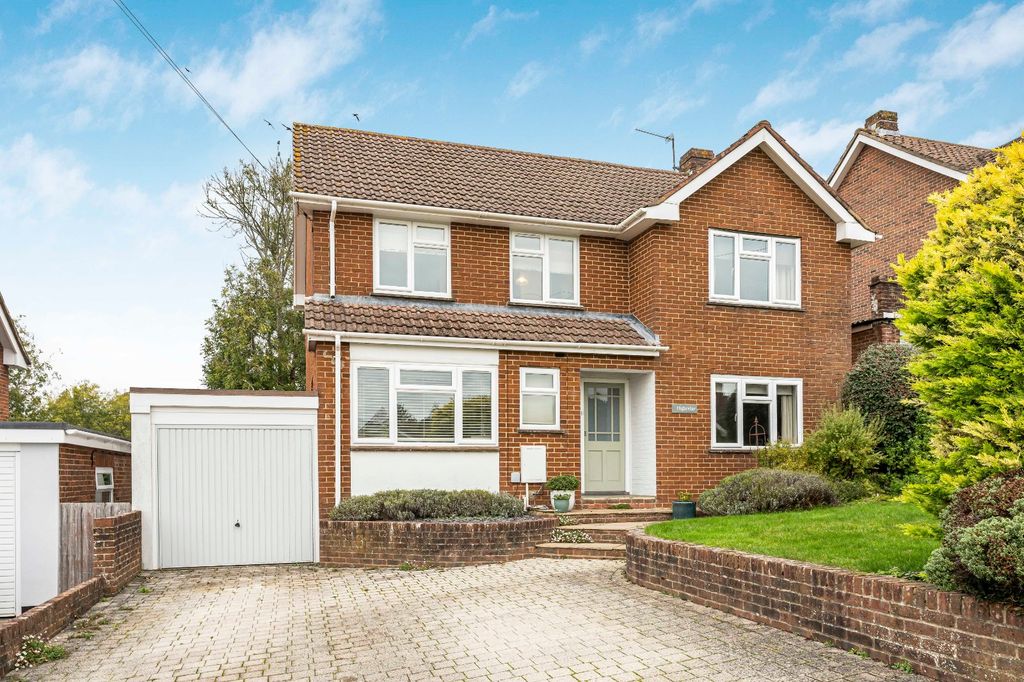 Property photo 1 of 28 Picture No. 05