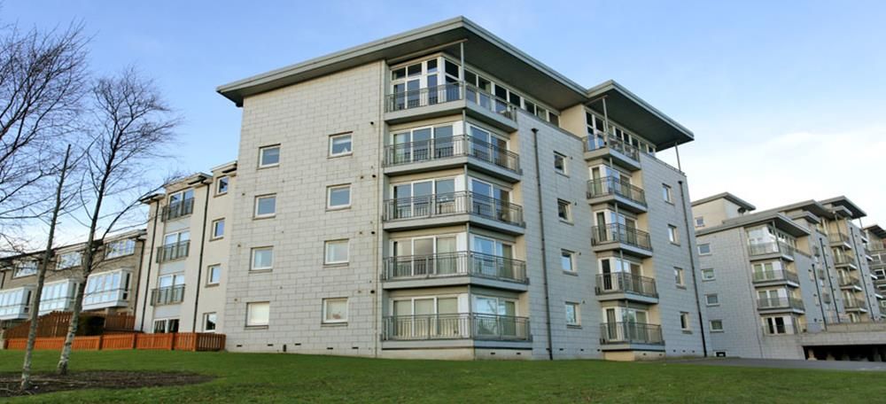 Property photo 1 of 7 External