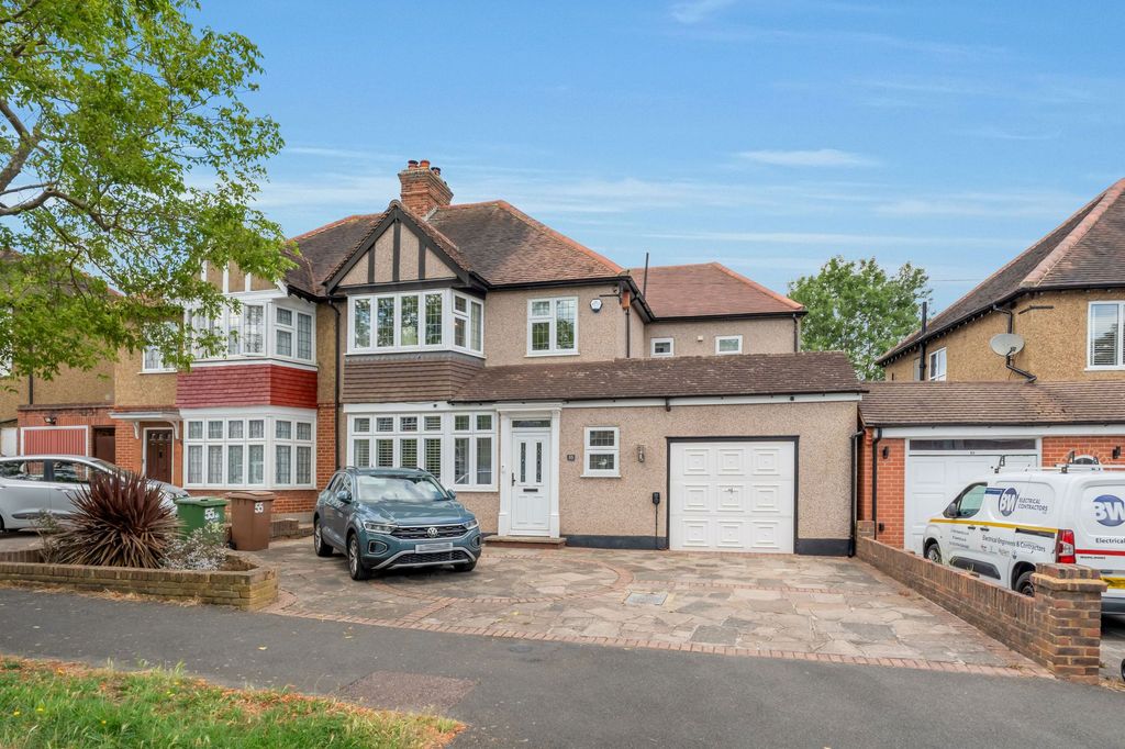 Property photo 1 of 18