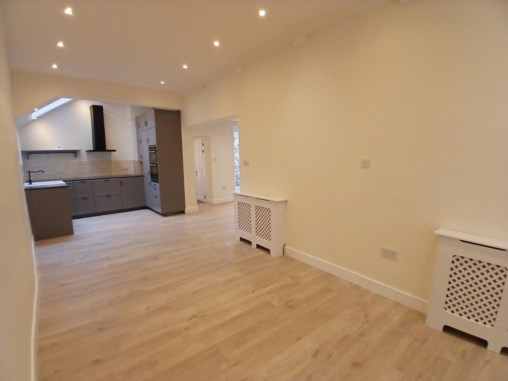 Property photo 3 of 28 3.Jpg
