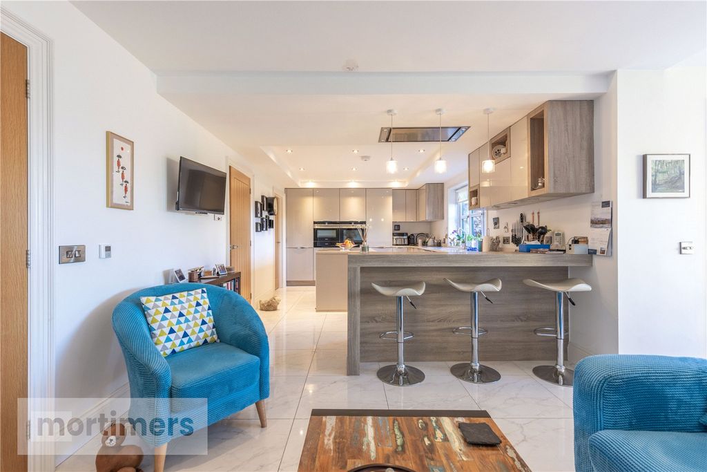 Property photo 2 of 26 Open Plan Living