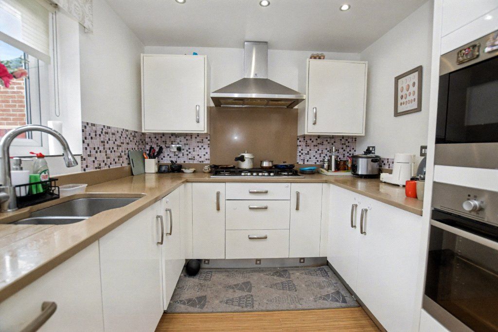 Property photo 2 of 15 Picture No. 18