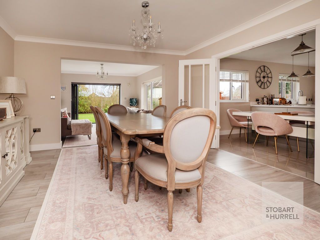 Property photo 3 of 28 Dining