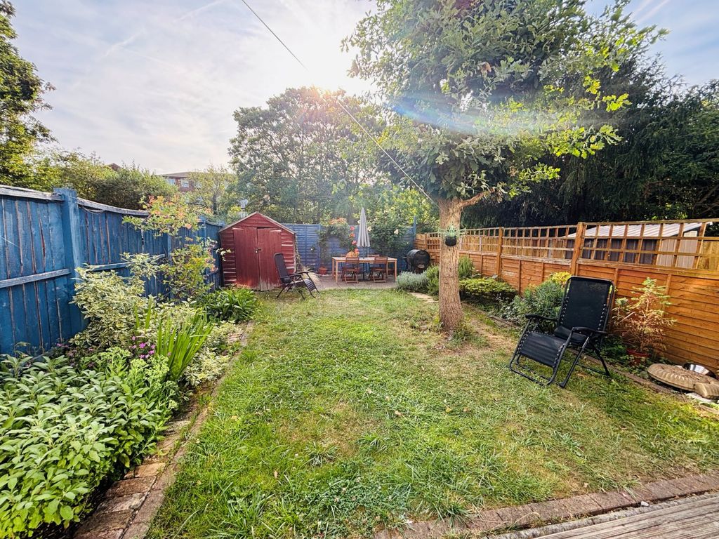 Property photo 3 of 15 Picture No. 23
