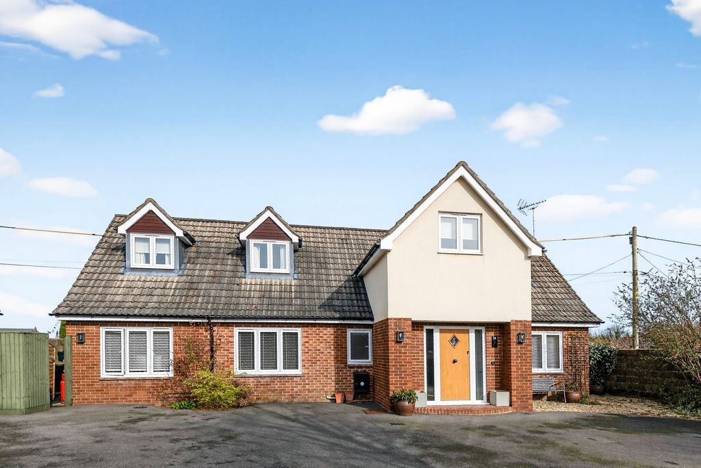 Property photo 2 of 22