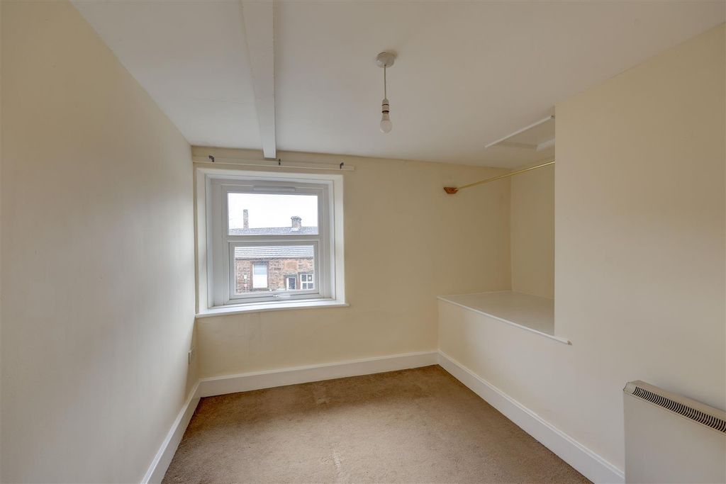 2 bed flat for saleCastlegate, Penrith CA11 photo 4