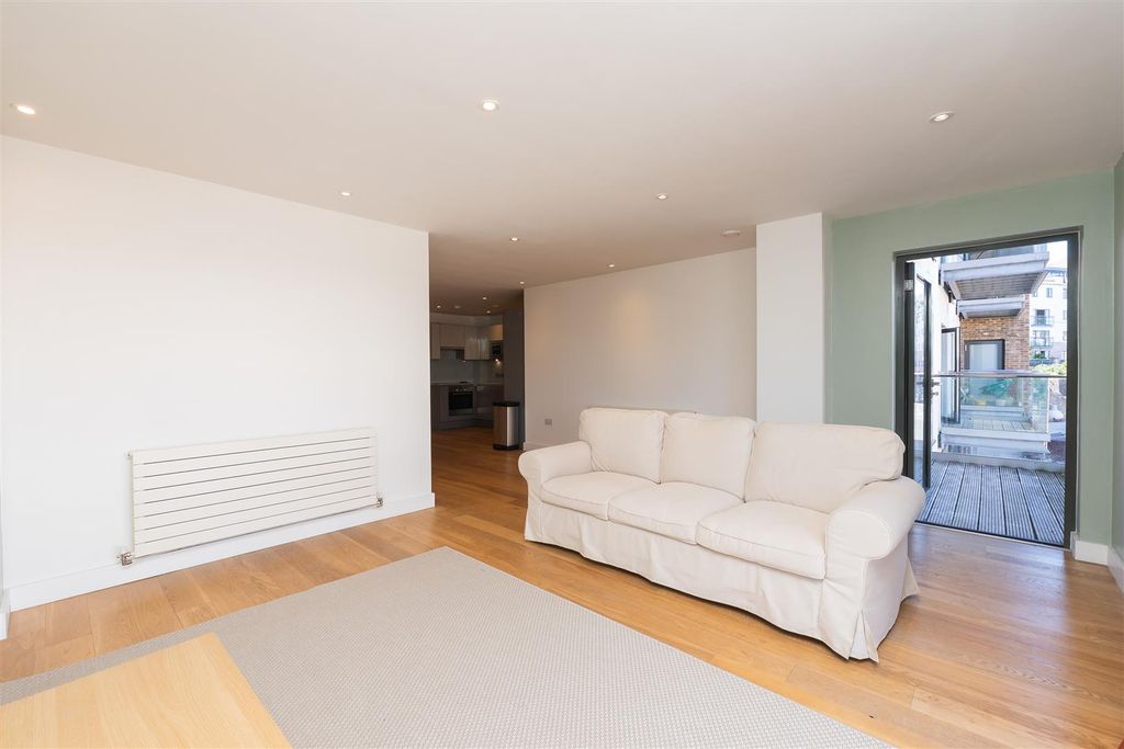 Property photo 2 of 14 39-Anchorage-Bs1-21.Jpg