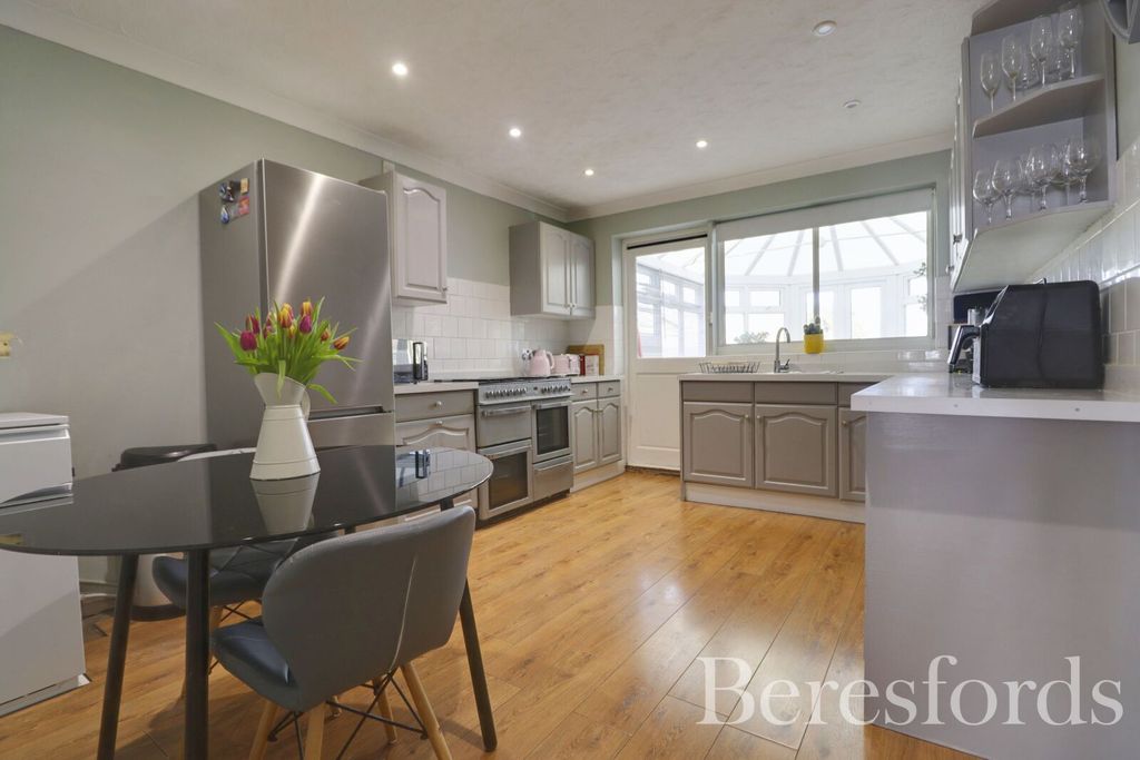 Property photo 2 of 22 Picture 2