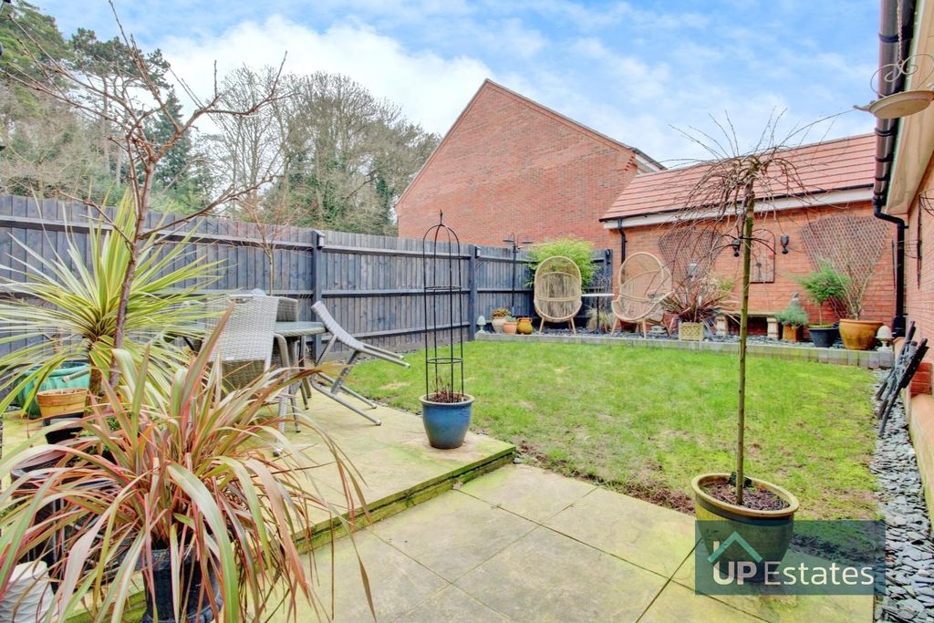 Property photo 3 of 28