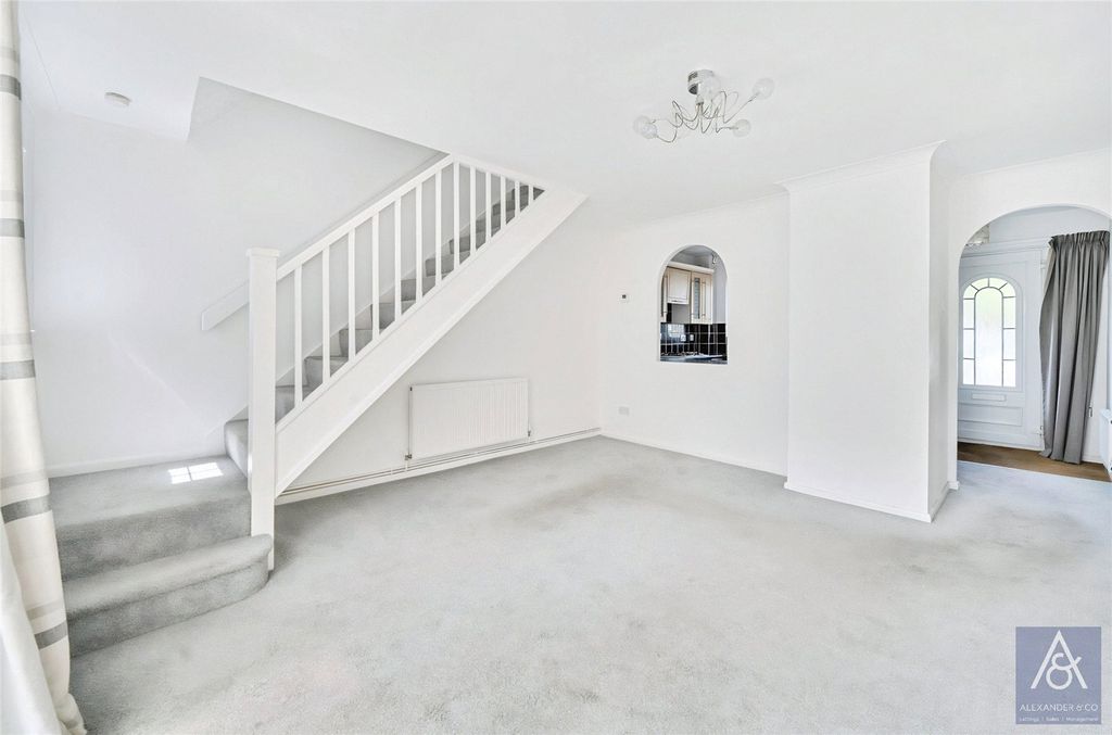 Property photo 2 of 19 Picture No. 26