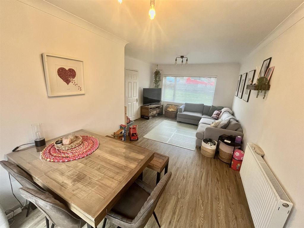 Property photo 3 of 17 Img_4446.Jpeg