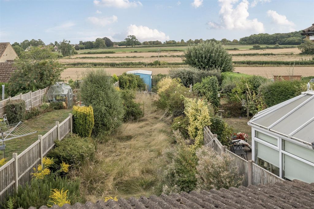 Property photo 2 of 15 Garden &amp; View