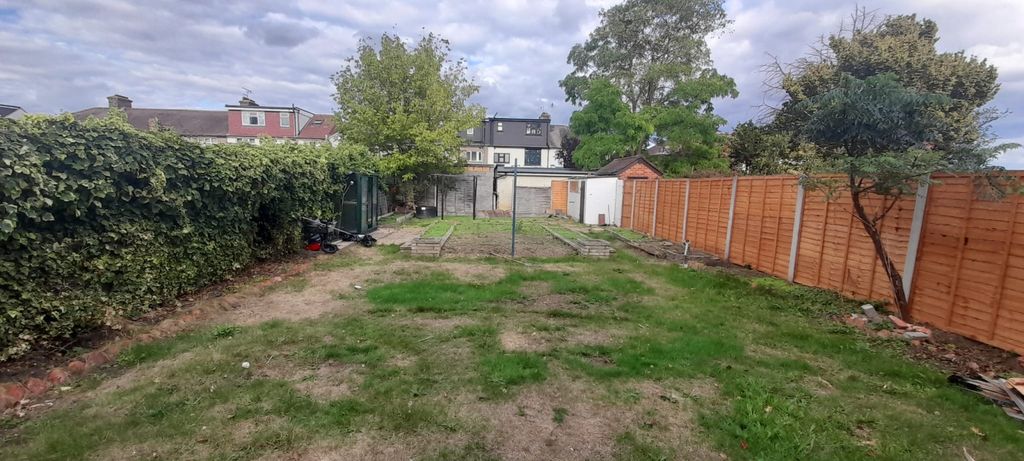 Property photo 2 of 16 Whatsapp Image 2026-09-21 At 11.25.52