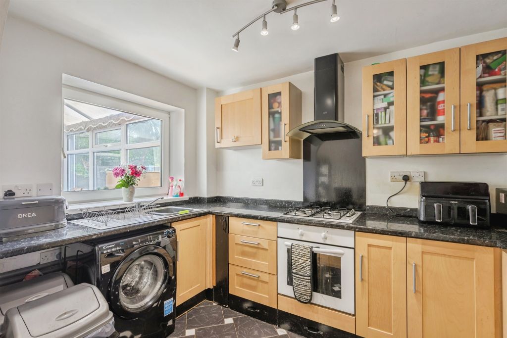 Property photo 3 of 20