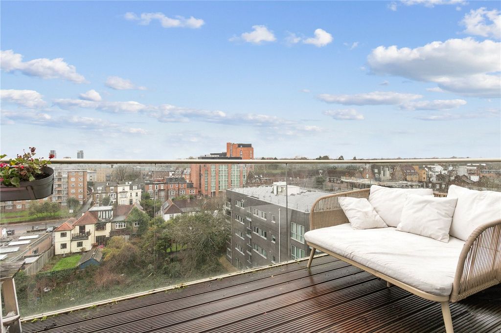 Property photo 2 of 12 Picture No. 13