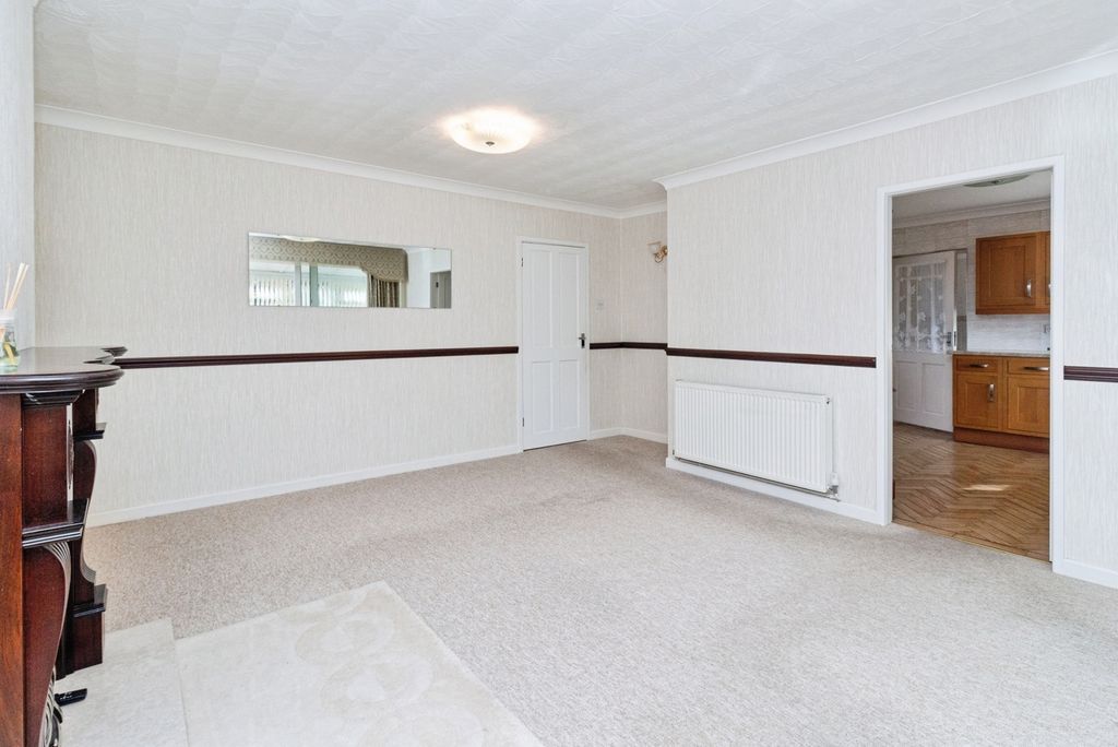 Property photo 3 of 17 Pbox-Img.Jpg