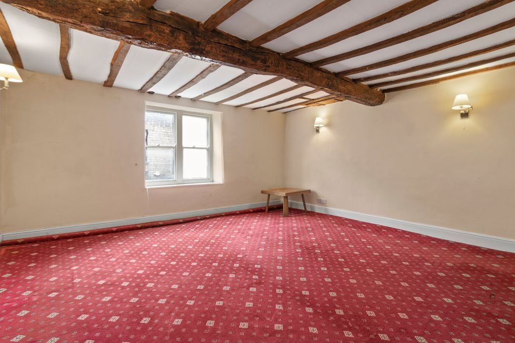 Property photo 2 of 21 Sitting Room
