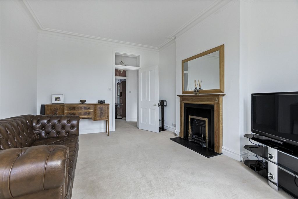 Property photo 2 of 17 Picture No. 09