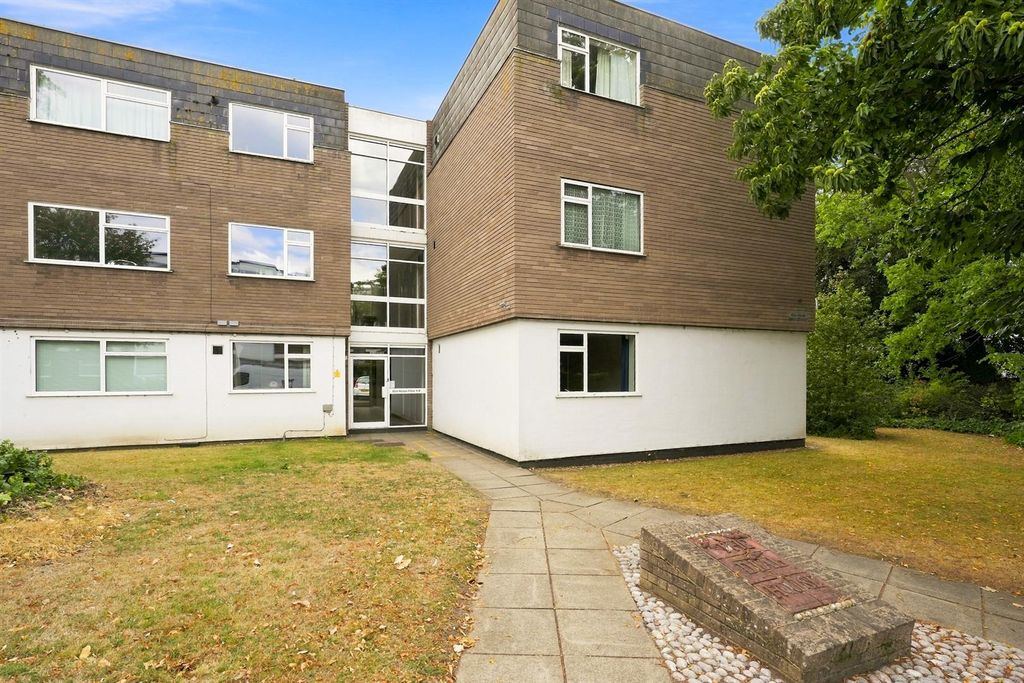 Property photo 1 of 14 2-Dialhouse-002.Jpg