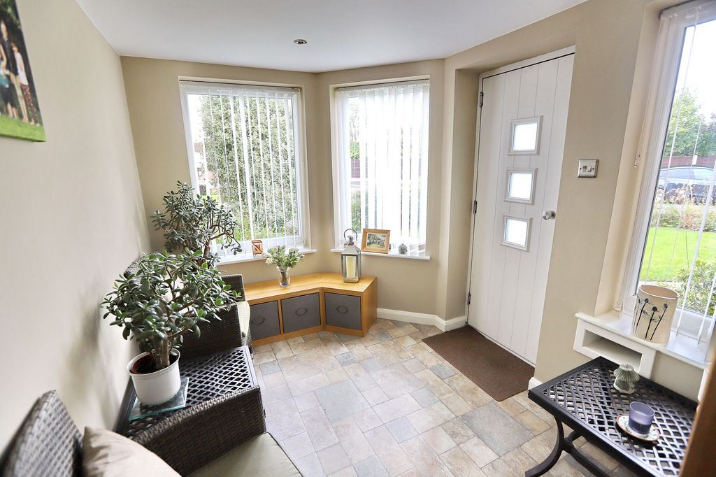 Property photo 3 of 37